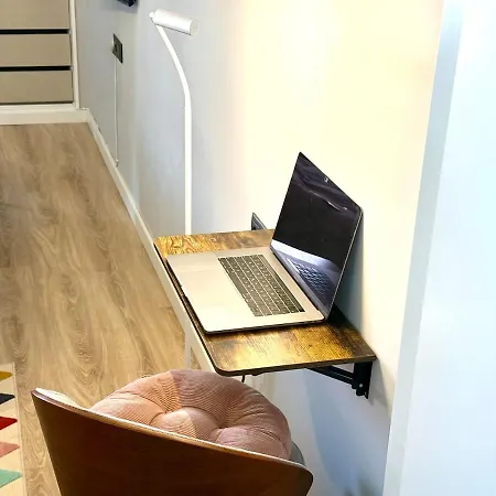 Ensuite With Private Balcony, Chill Flatshare *